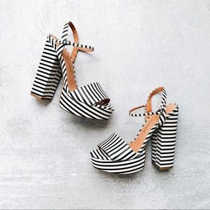 LULU’S • CHINESE LAUNDRY • ABIE STRIPED PLATFORMS